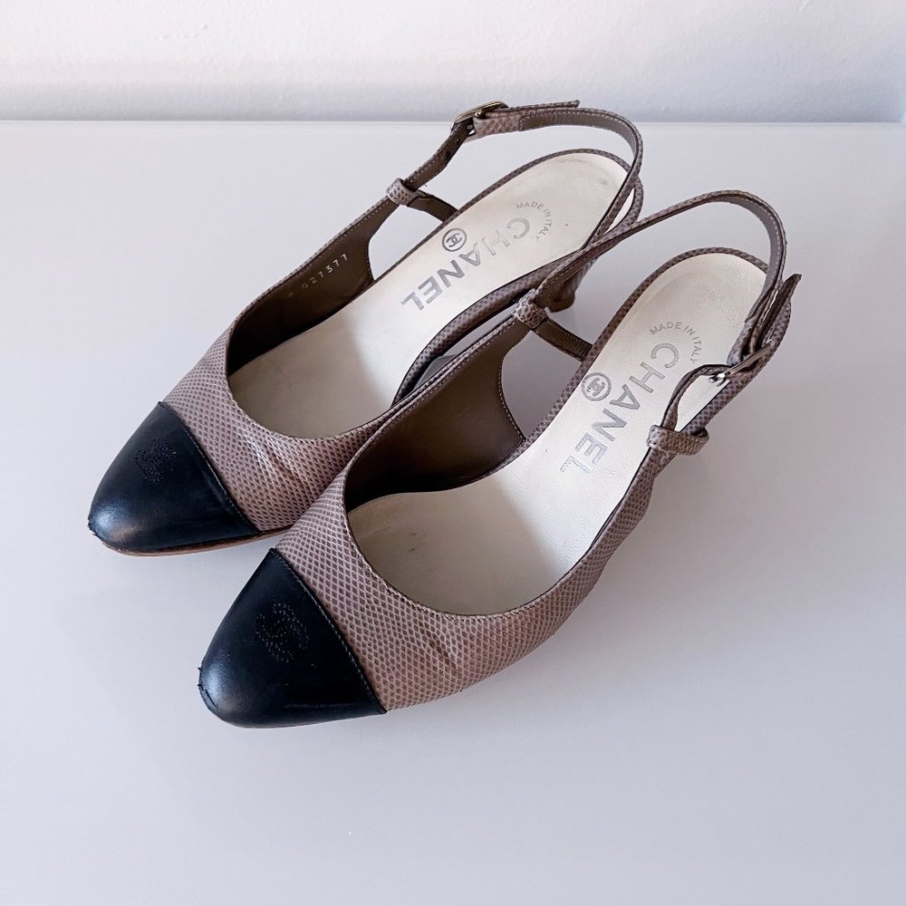 CHANEL Taupe Noir Slingback lizard skin sandals Size 35.5 with Original box